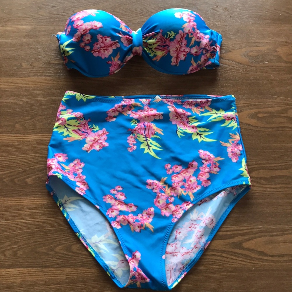 high waisted strapless bikini